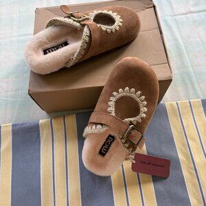 Mou Suede Handmade Crochet-Trimmed Birkenstock-Style Shoes